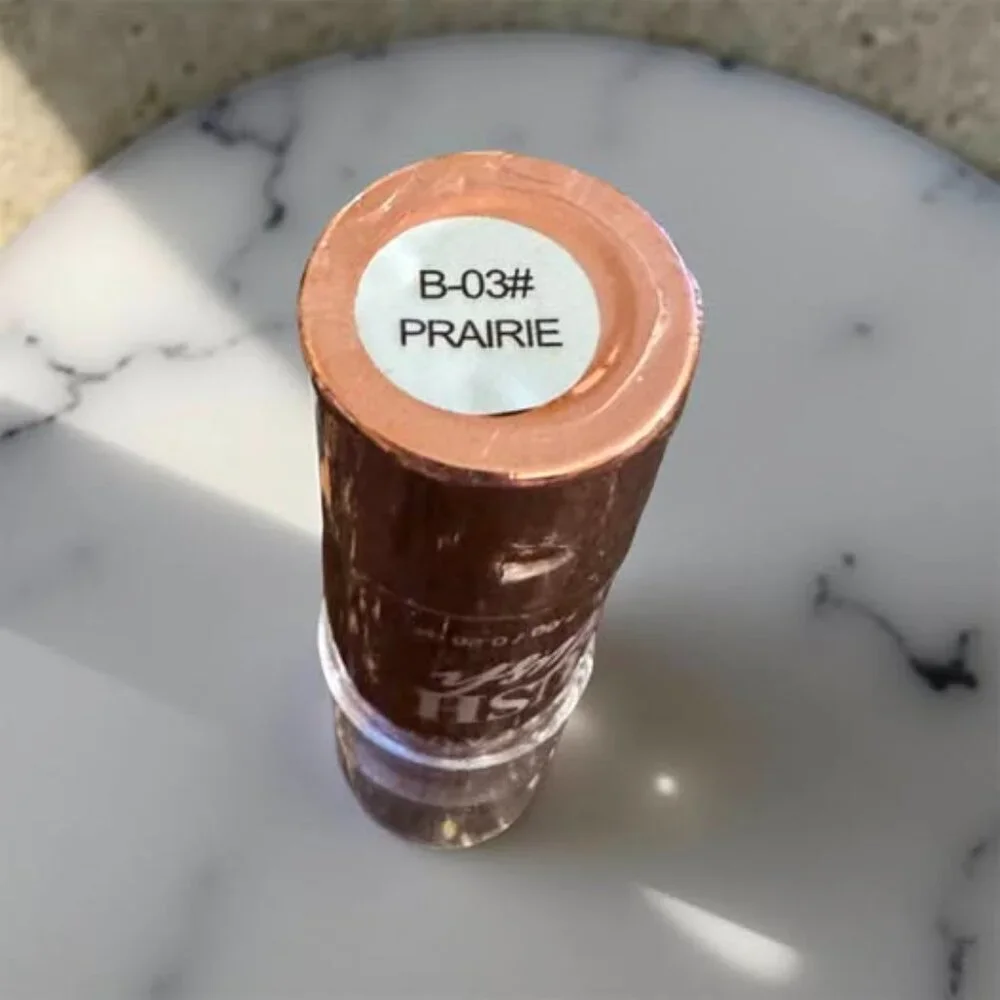 CREAM BLUSH IN PRAIRIE